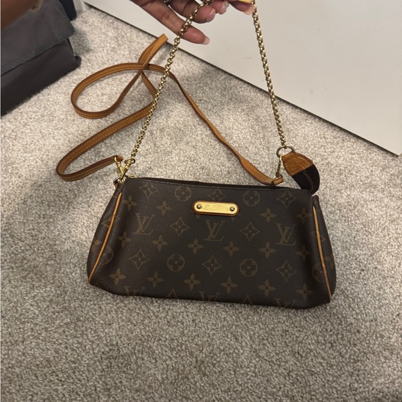 Louis Vuitton Dark Brown Monogram Wristlet - Picture 4 of 8